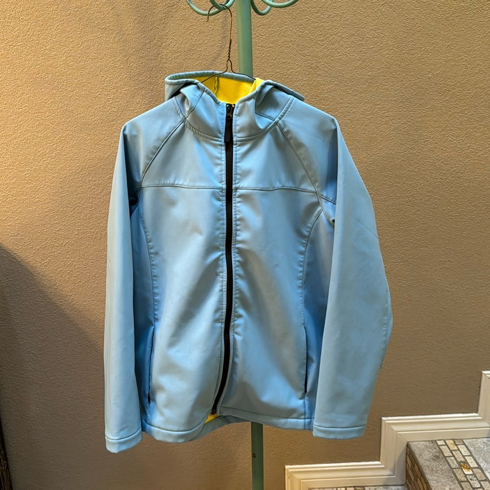 Duluth Trading Co. Light weight jacket w/ hood Like New